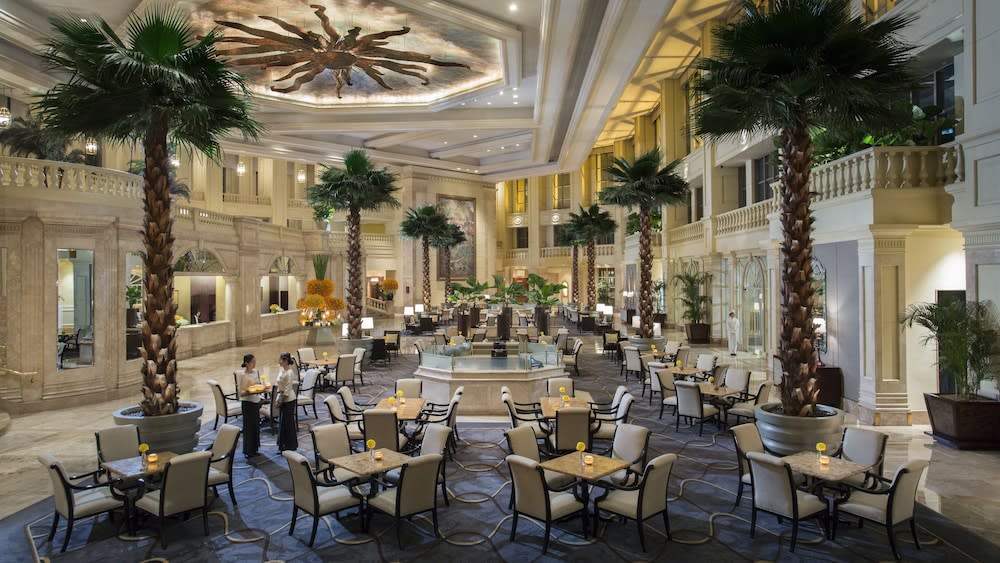 The Peninsula Manila 2