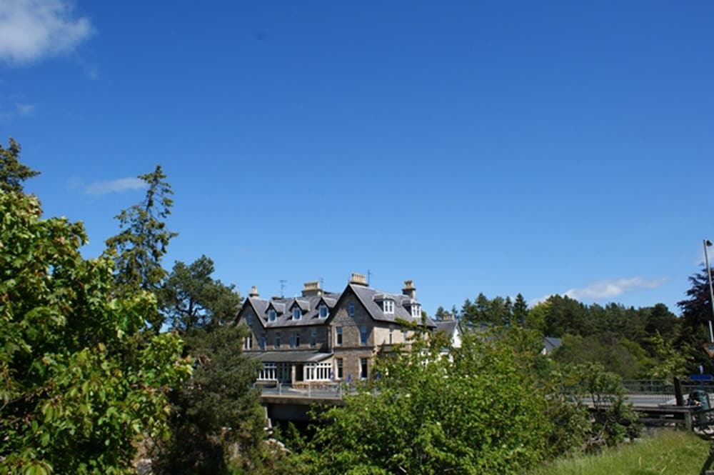 Carrbridge Hotel 1