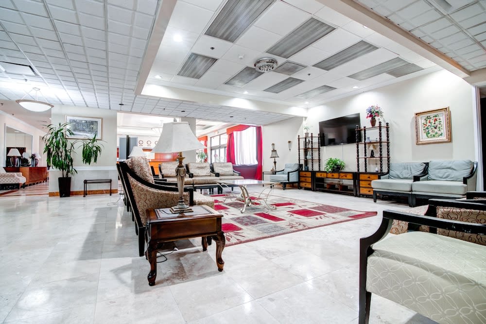 Ramada Plaza by Wyndham Atlanta Airport 5