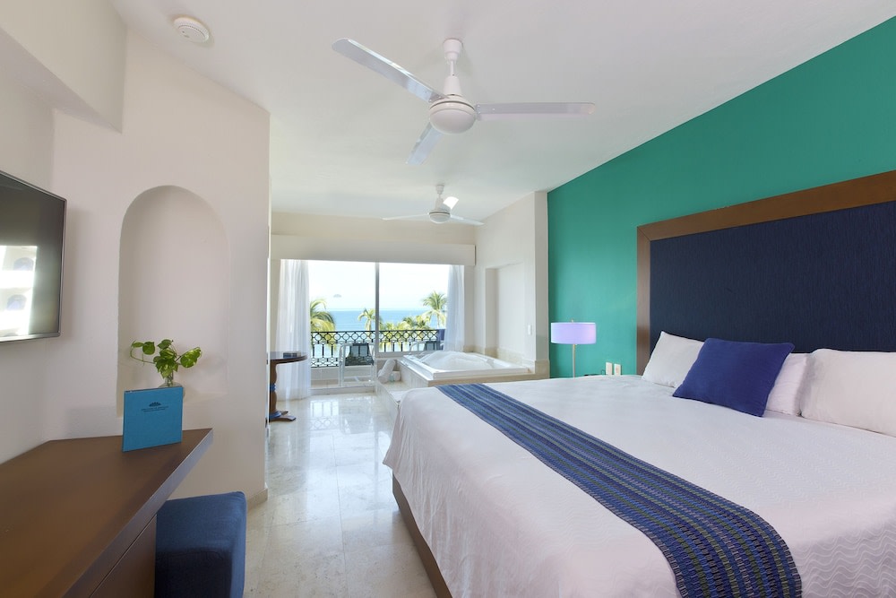 Crown Paradise Golden All Inclusive Resort - Adults Only 5