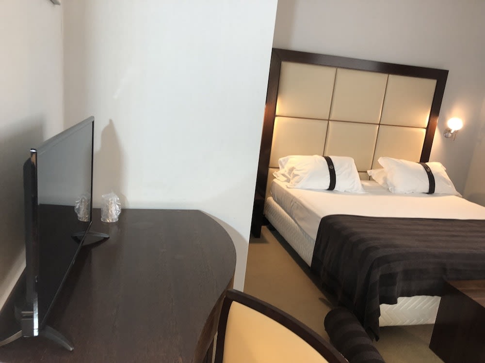 Italiana Hotels Cosenza 4