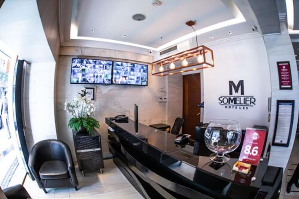 Hotel Sommelier Agustinas 2