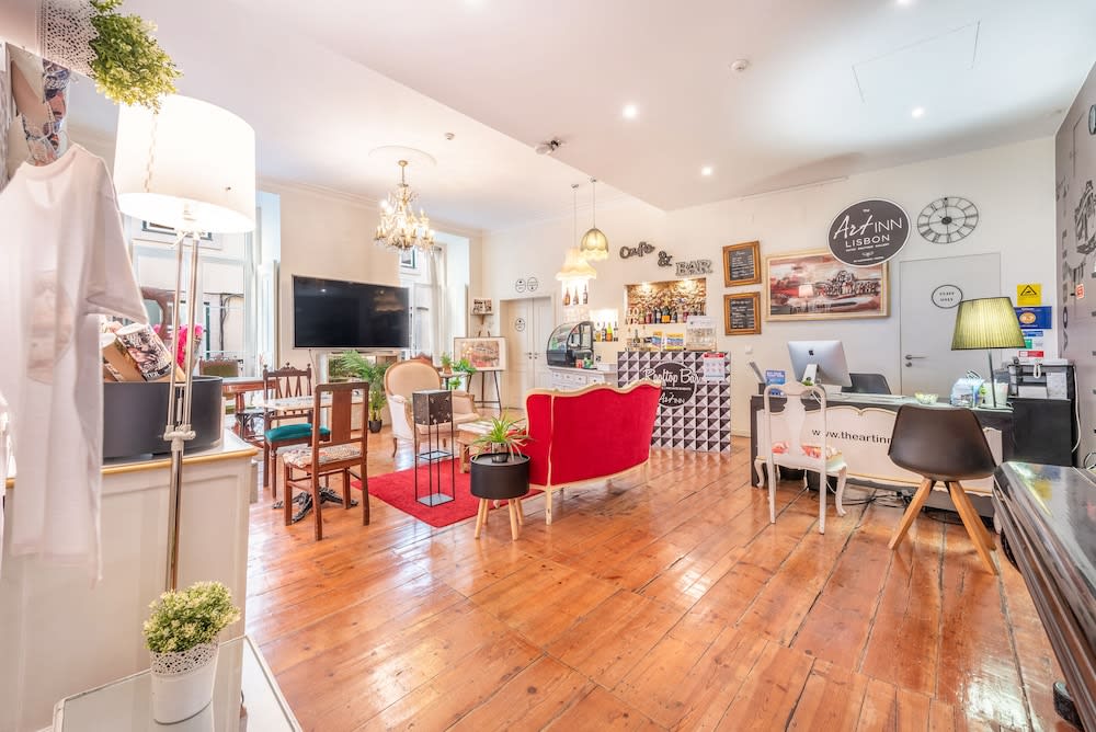 The ART INN Lisbon 5