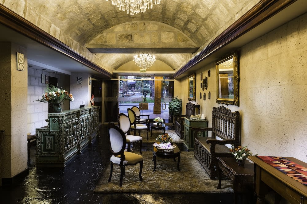 Katari Hotel at Plaza de Armas 2
