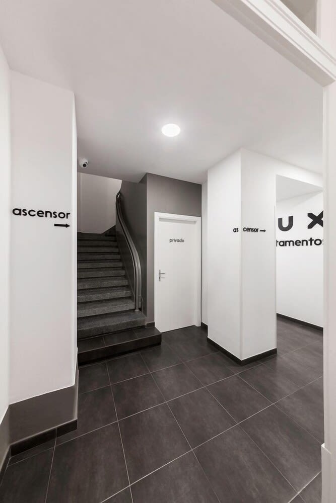 Lux Apartamentos Santiago 2