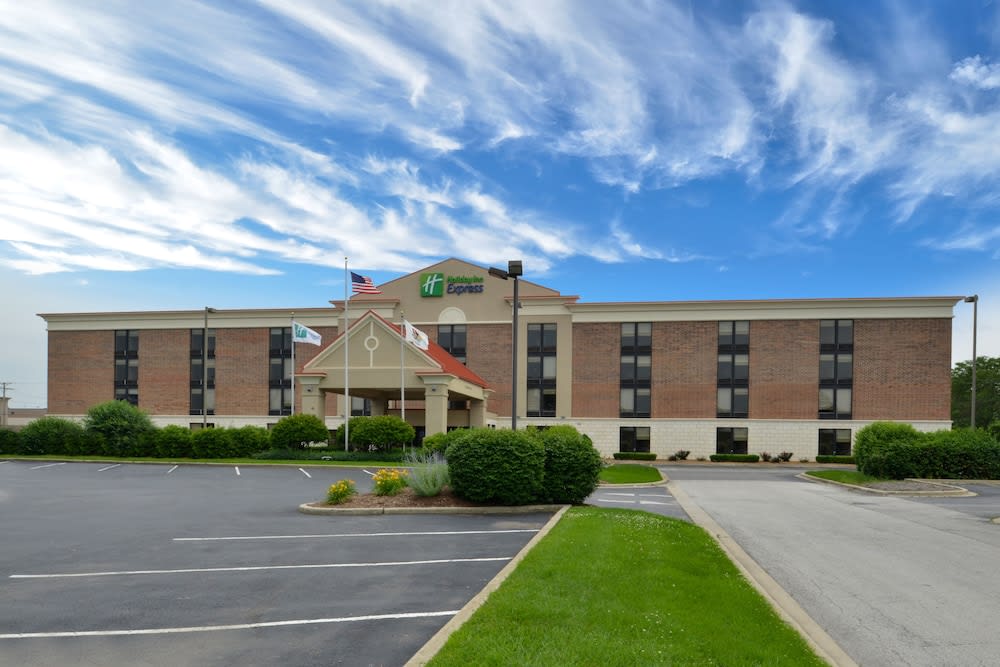 Holiday Inn Express Crestwood by IHG 1
