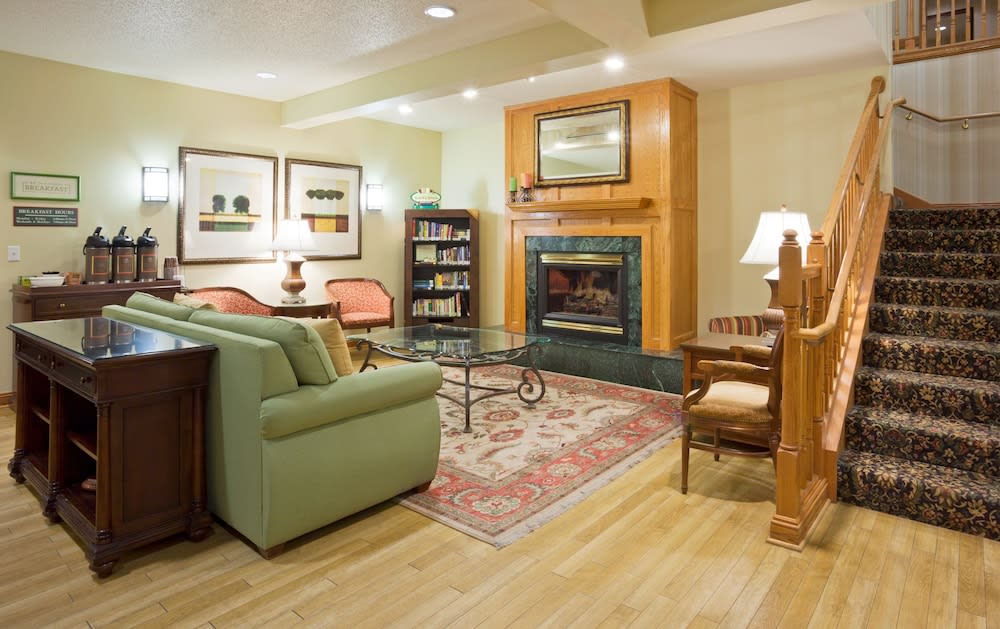 Country Inn & Suites by Radisson, Mankato Hotel and Conference Center, MN 2