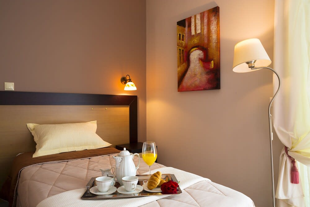 Kyparissia Beach Hotel 5