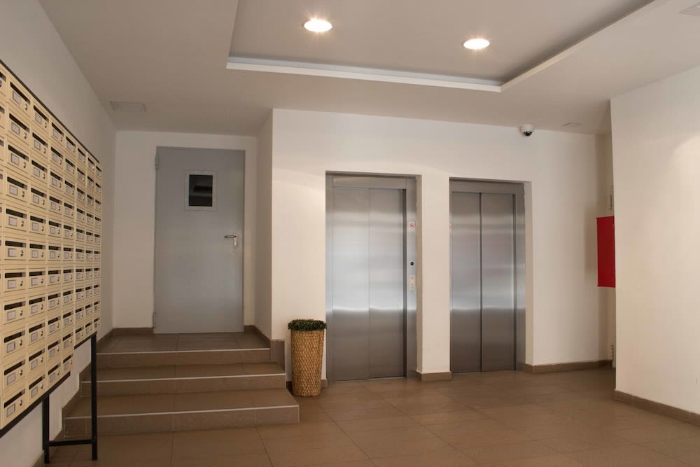 Maple Tree Budget Apartments 2