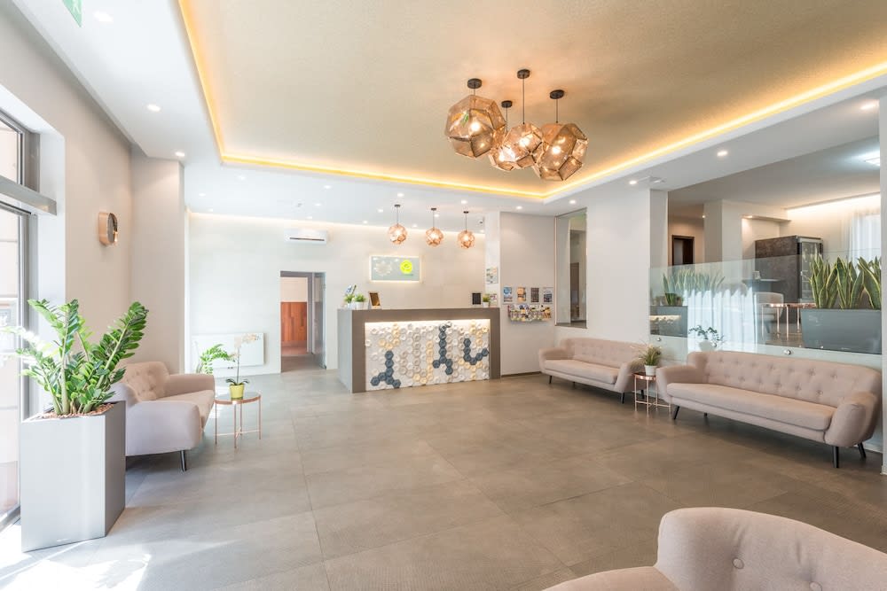 Maple Tree Budget Apartments 3