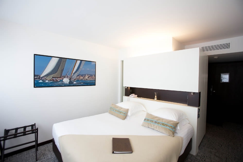 Royal Antibes - Luxury Hotel, Résidence, Beach & Spa 5