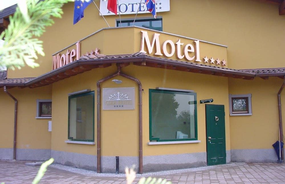 Hotel Adda 1