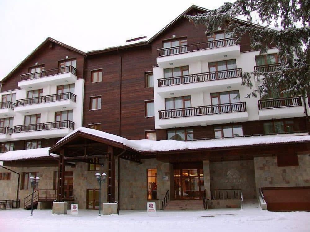 Borovets Hills Resort & SPA 1