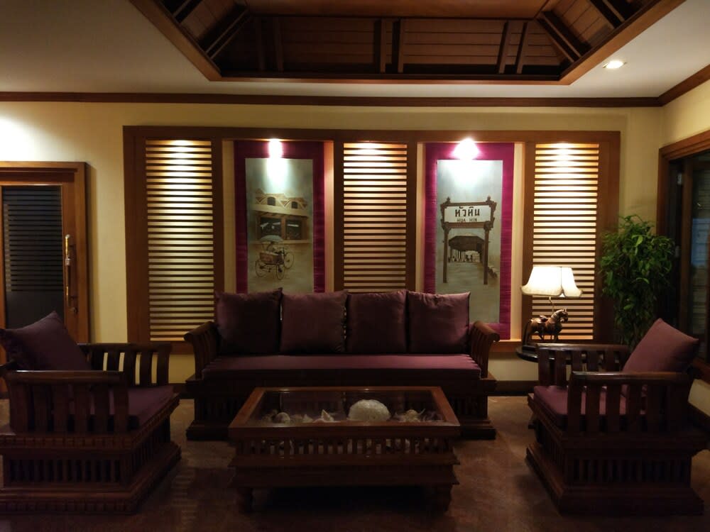 FRESH INN HOTEL 2