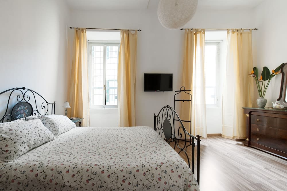 Rome Center Rooms 1