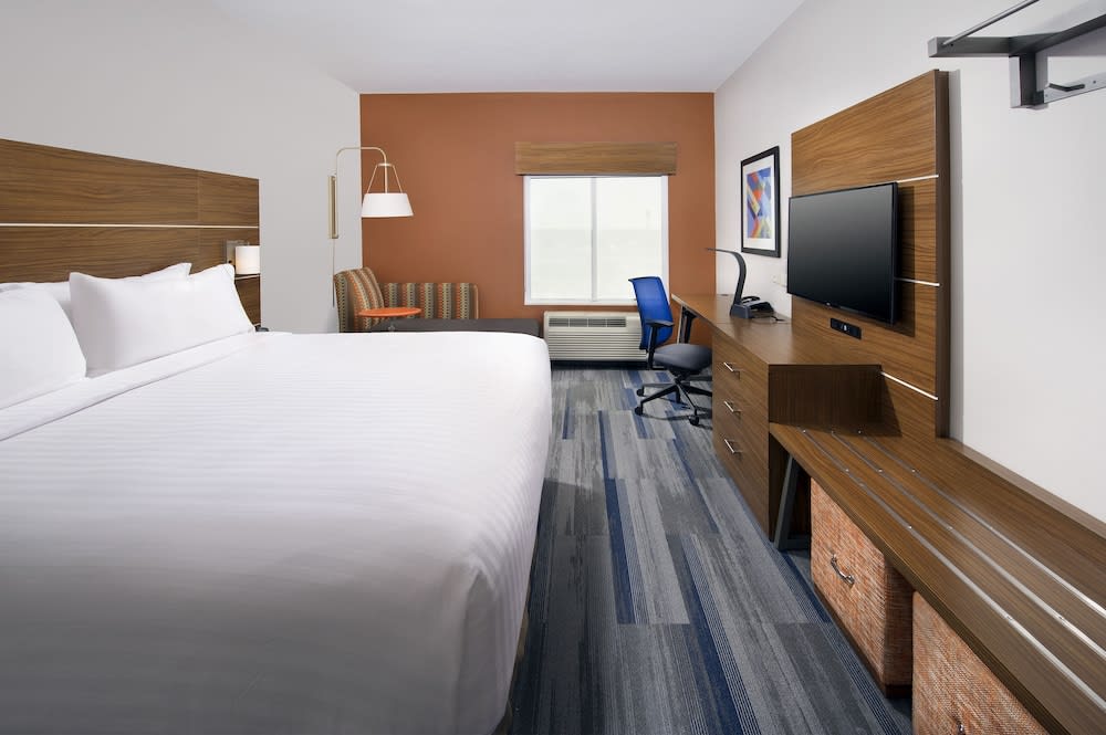 Holiday Inn Express & Suites New Braunfels by IHG 5