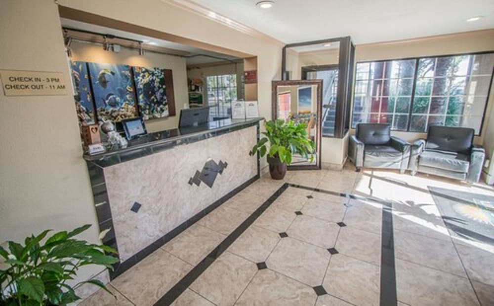 Days Inn by Wyndham Fort Walton Beach 2