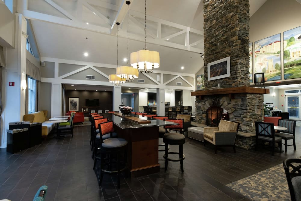 Hampton Inn & Suites Raleigh Cary Lenovo Center 3