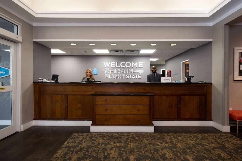Hampton Inn & Suites Raleigh Cary Lenovo Center 5