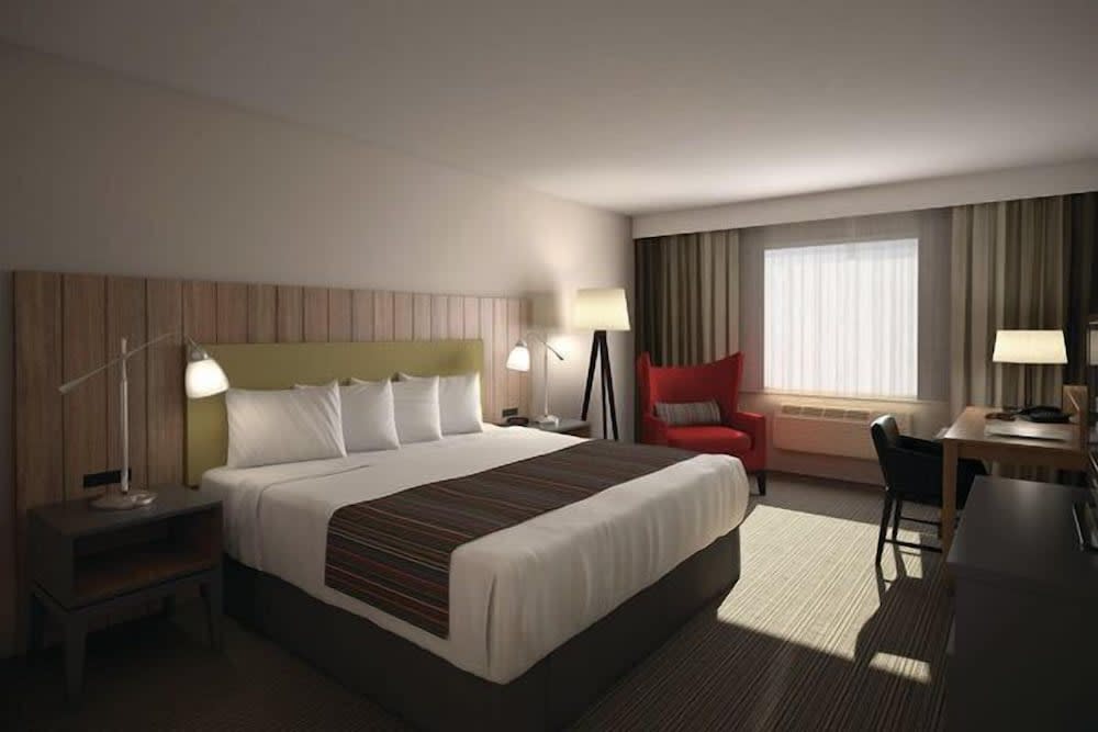 Country Inn & Suites by Radisson, Jackson, TN 2