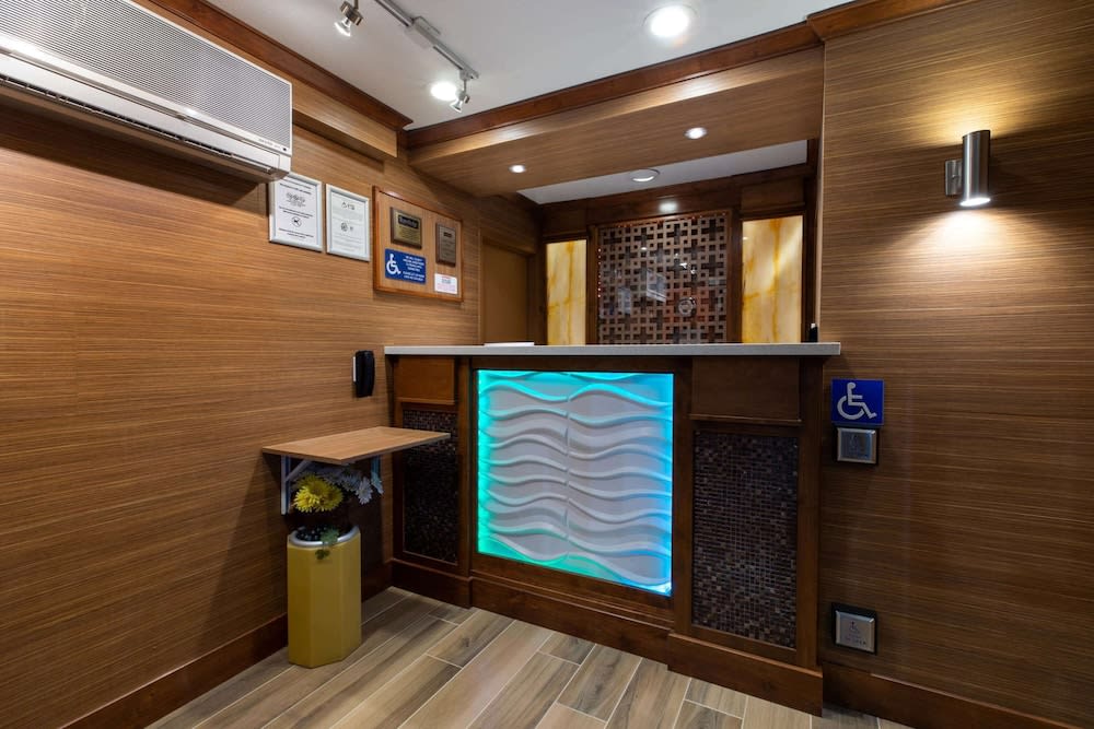 Hotel Vinea, a Travelodge by Wyndham 2