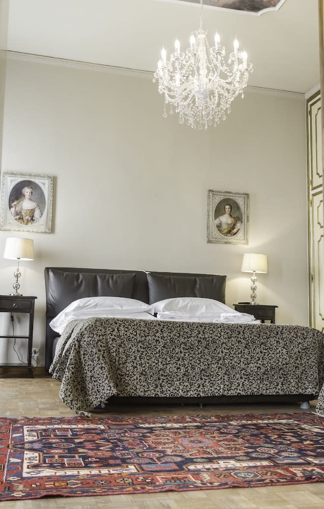 Rialto Canal View With Terrace and Balcony by Wonderful Italy 4