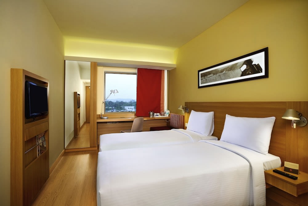 ibis Chennai City Centre - An Accor Brand 5