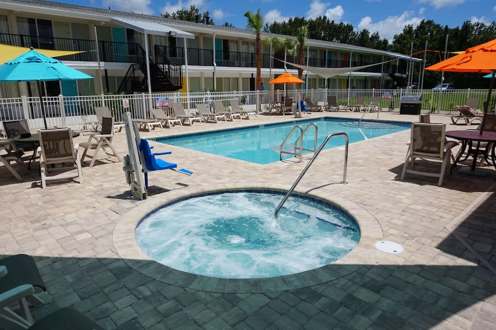 The Smart Stay Inn 1