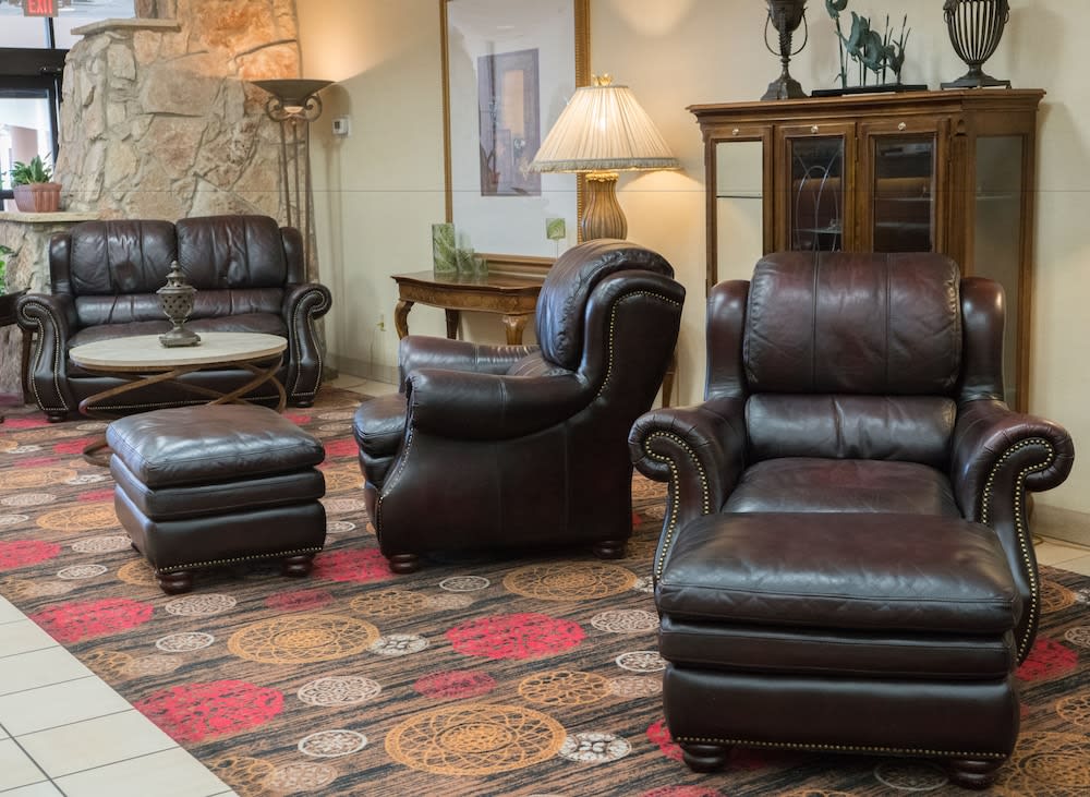 MCM Elegante Hotel & Suites Lubbock 2