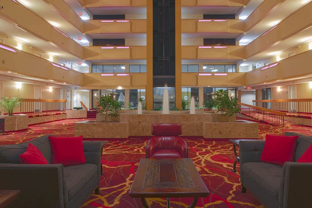 MCM Elegante Hotel & Suites Lubbock 1