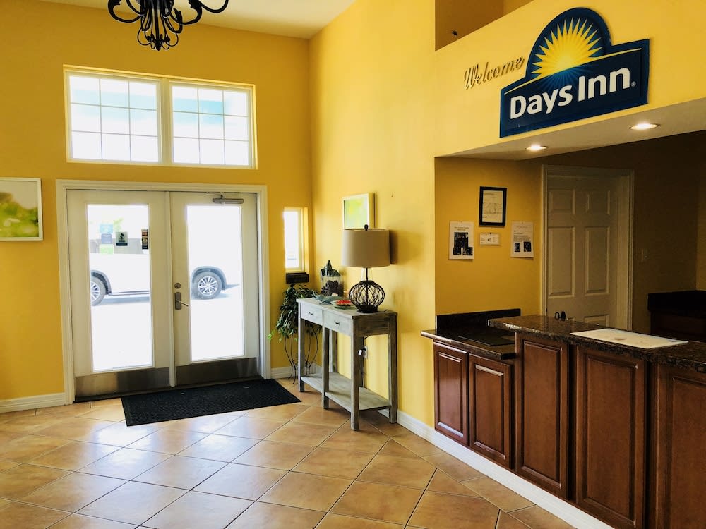 Days Inn by Wyndham Port Aransas TX 2