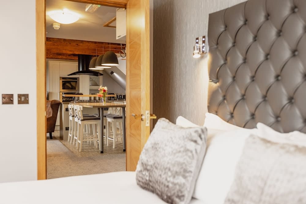 The Tower Gastro Pub & Apartments 4