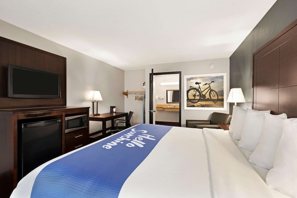 Days Inn by Wyndham Rock Hill 5