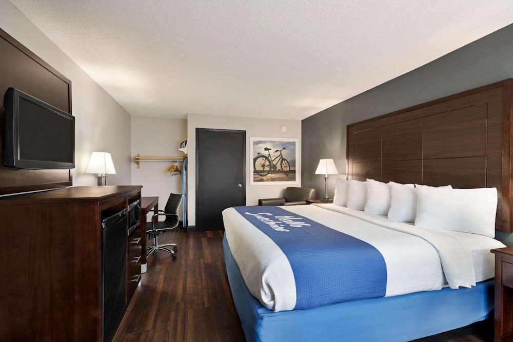 Days Inn by Wyndham Rock Hill 4