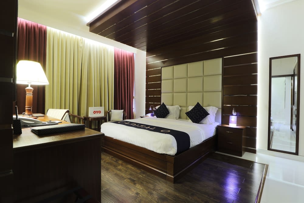 Queen Palace Hotel 1