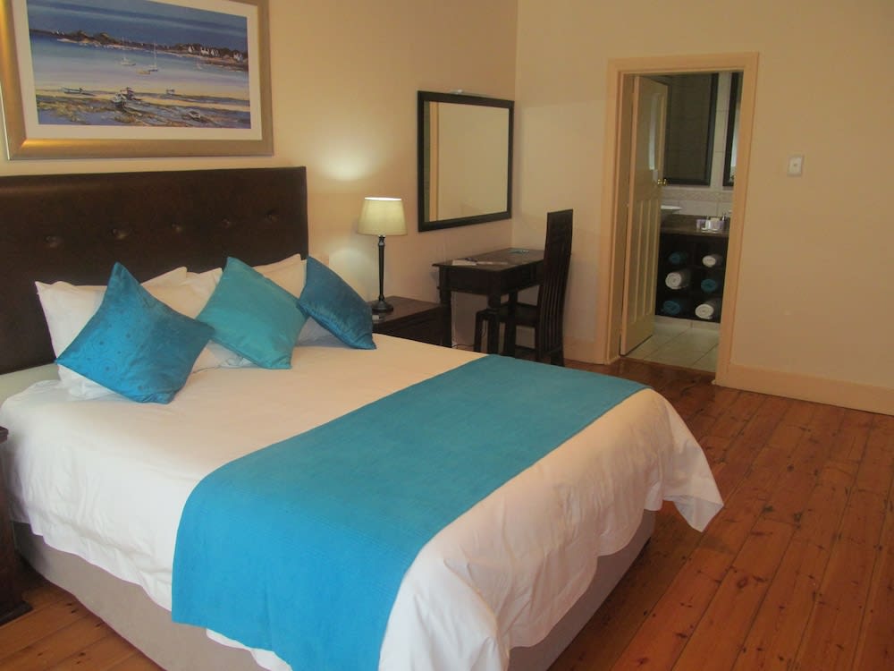 Aquamarine Guest House 5