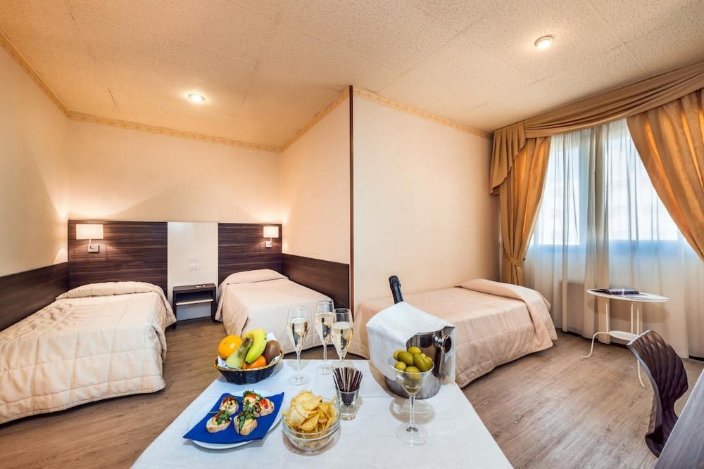 JR Hotels Bologna Amadeus 4