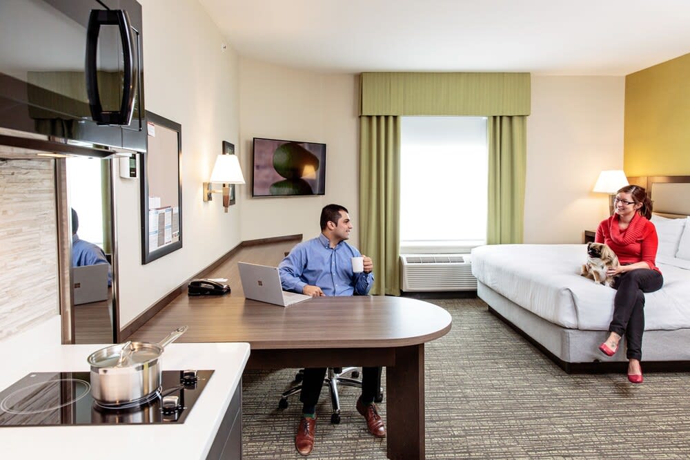 Candlewood Suites WEST EDMONTON - MALL AREA by IHG 2