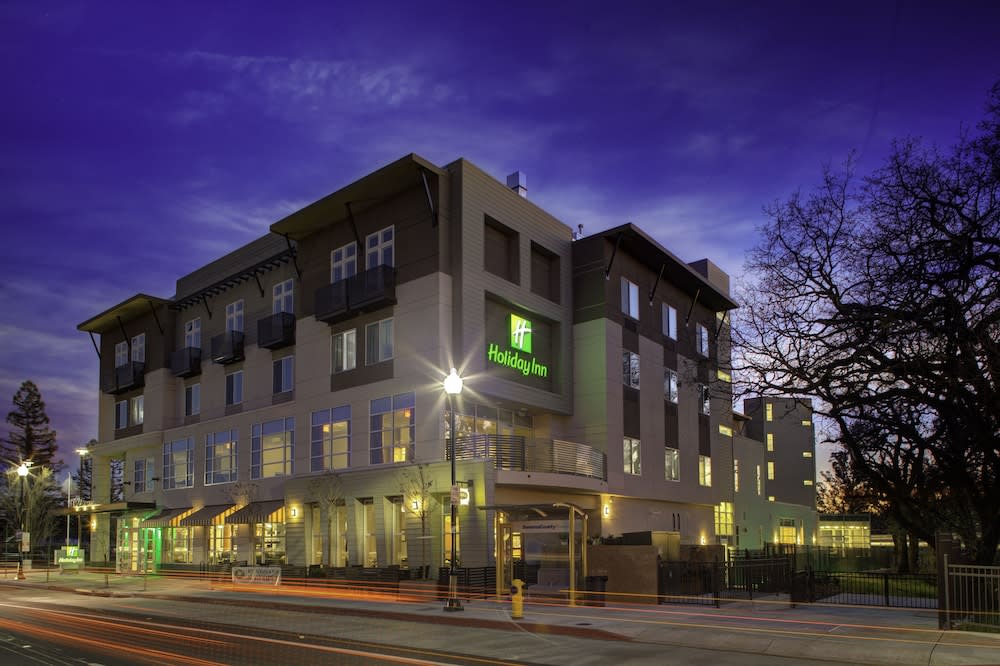 Holiday Inn WINDSOR - WINE COUNTRY by IHG 1