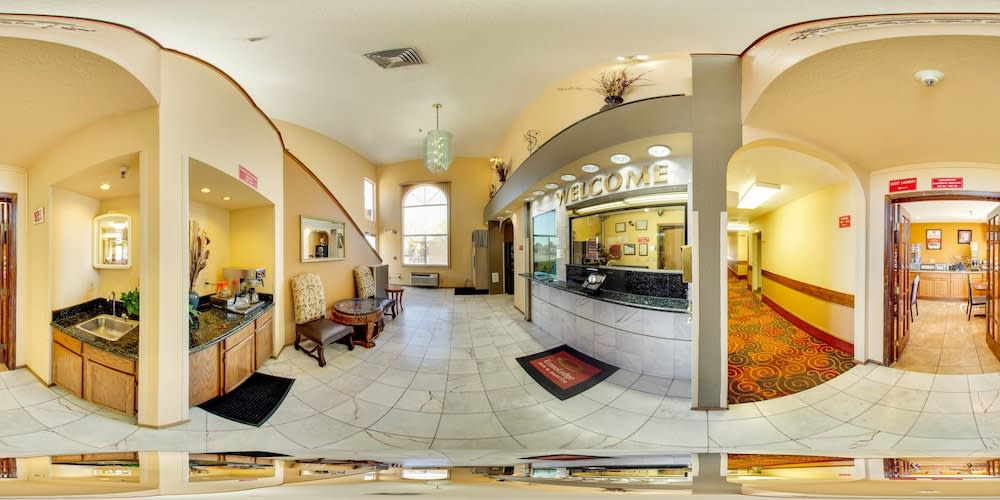 Econo Lodge Inn & Suites Albuquerque East I-40 Eubank Exit 2