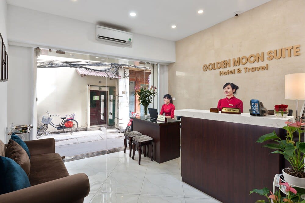 Golden Moon Suite Hotel & Travel 3