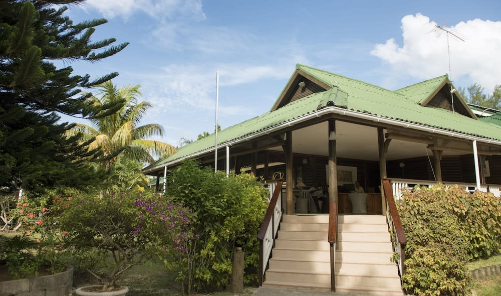 Acajou Beach Resort 4