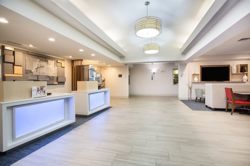 Holiday Inn Express & Suites FT. COLLINS by IHG 2