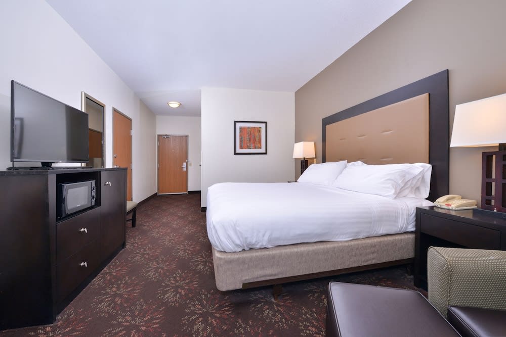 Holiday Inn Express Hotel & Suites Lancaster-Lititz by IHG 2