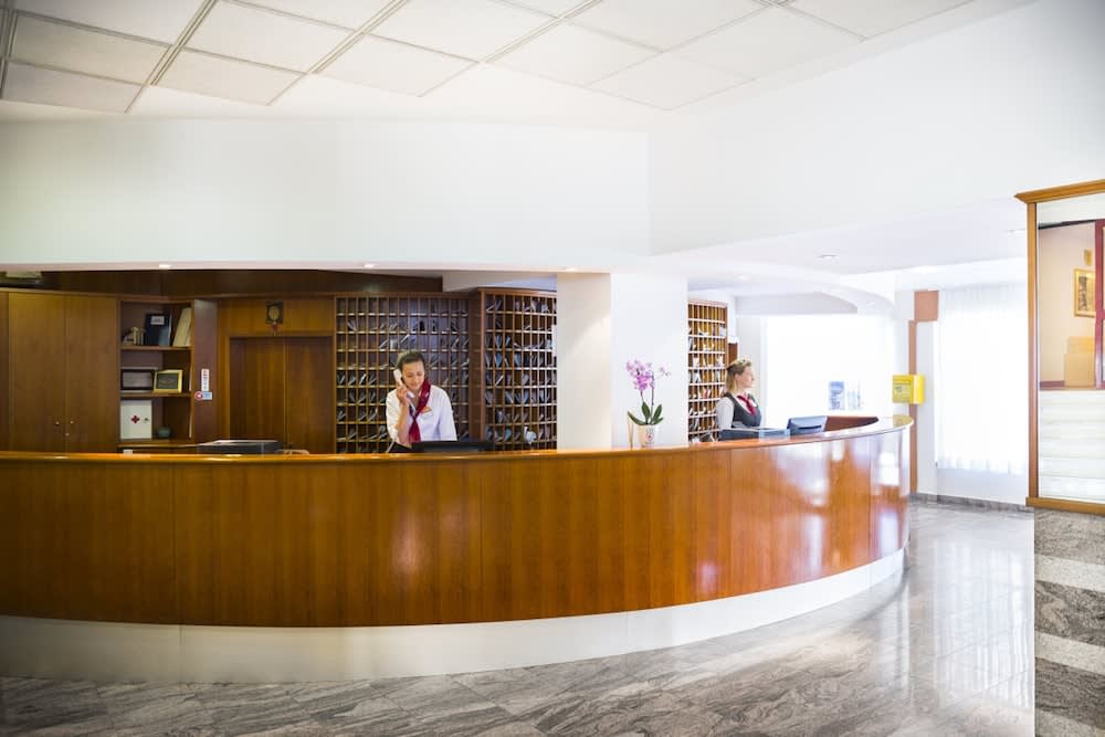 Sunny Baška Hotel by Valamar 2