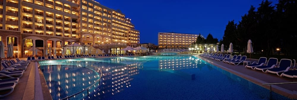 Sol Nessebar Palace All Inclusive 1
