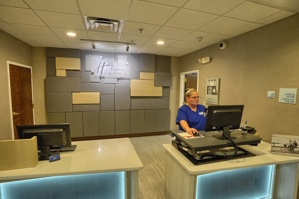 Holiday Inn Express Hotel & Suites Pell City, an IHG Hotel 5