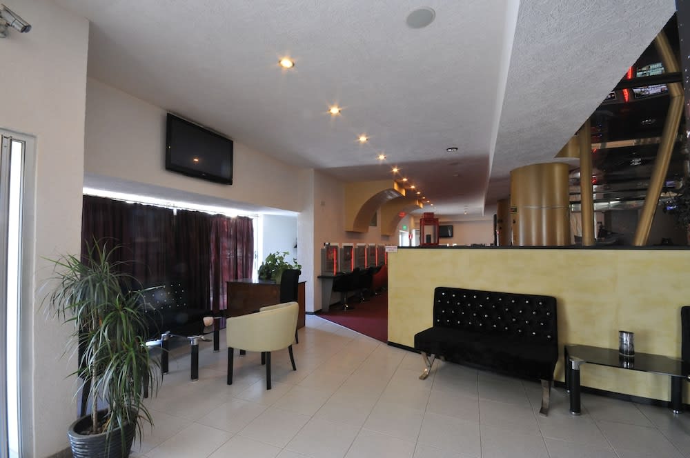 Kings Hotel 2