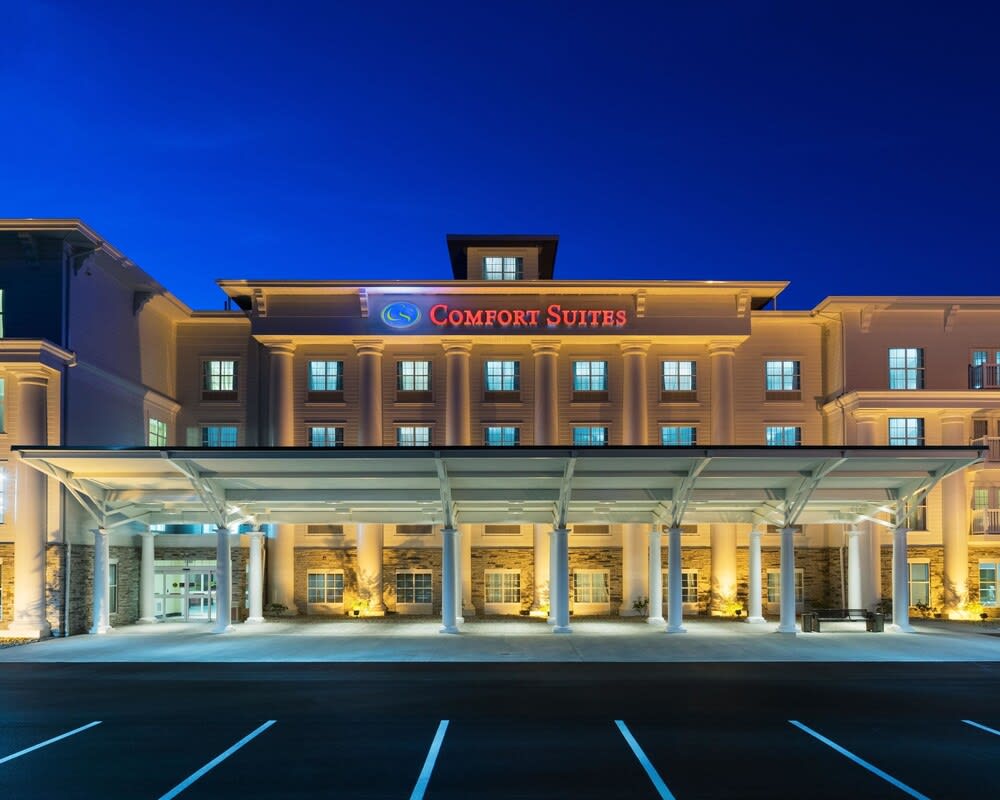 Comfort Suites DuBois 1