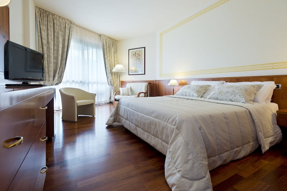 Savoy Beach Hotel & Thermal Spa 4